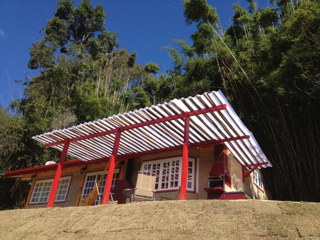 Pousada Chales Da Casa Centenaria ซานโต อังตัวนิโอ โด ปิงญัล ภายนอก รูปภาพ