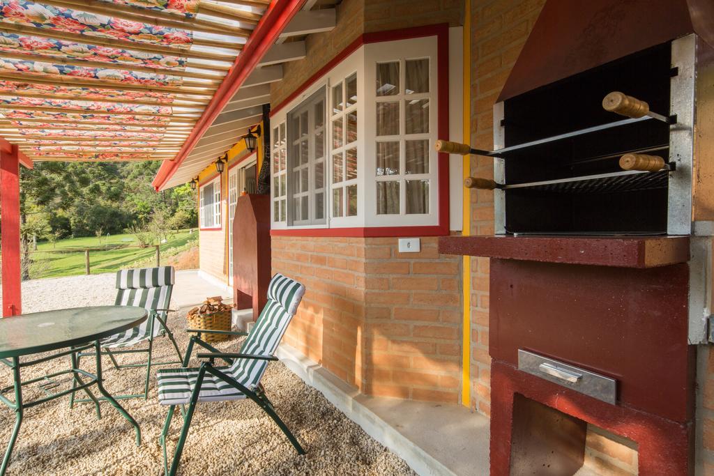 Pousada Chales Da Casa Centenaria ซานโต อังตัวนิโอ โด ปิงญัล ภายนอก รูปภาพ