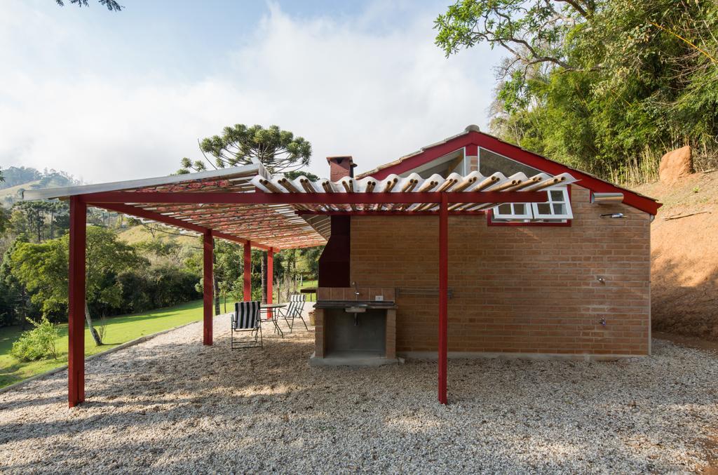 Pousada Chales Da Casa Centenaria ซานโต อังตัวนิโอ โด ปิงญัล ภายนอก รูปภาพ